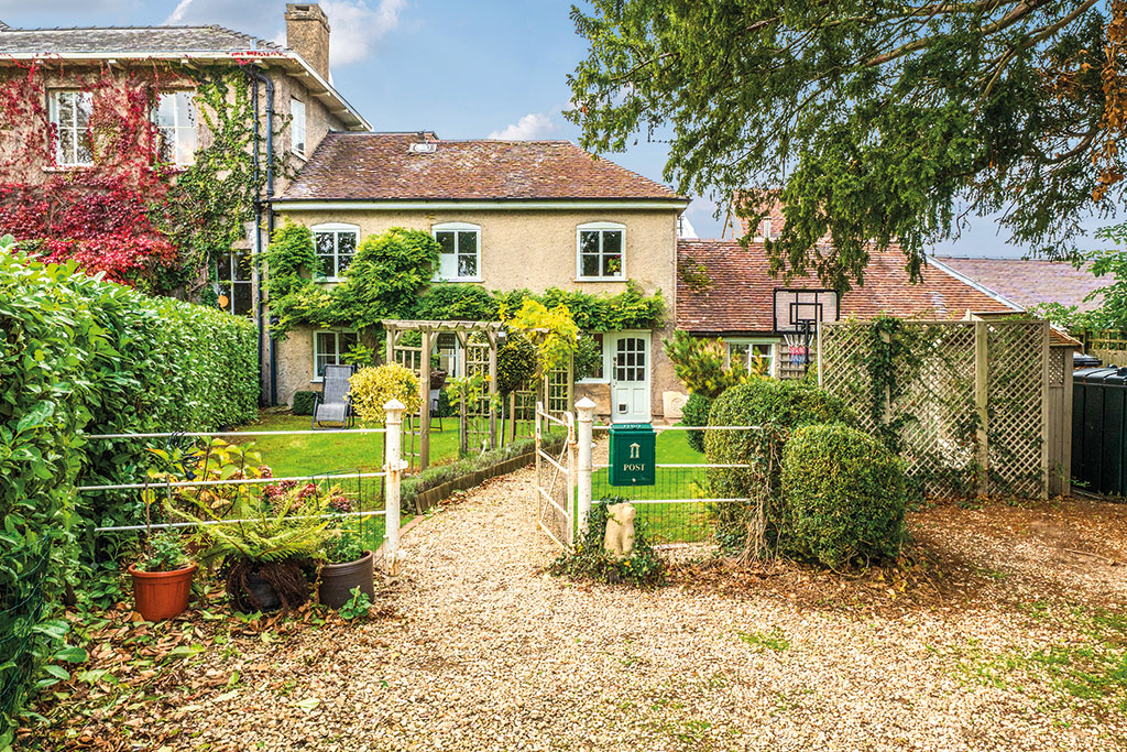 Properties for sale for around &pound;500,000: The Cottage, Saul Lodge, Arlingham Road, Saul, Gloucester