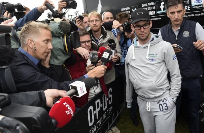 Mark Cavendish (Omega Pharma - QuickStep) is out of the Tour de France