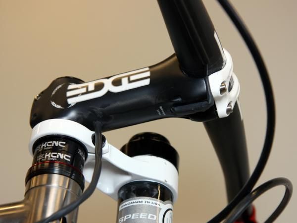 Fairwheel Bikes' consultant created his own Shimano Dura-Ace Di2 'brain' and hid it inside the Enve Composites stem.