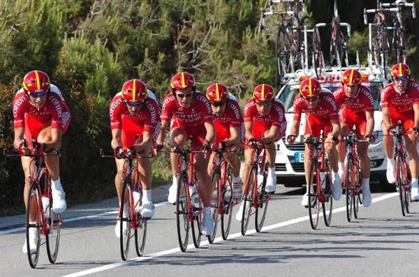 Cofidis sticks together