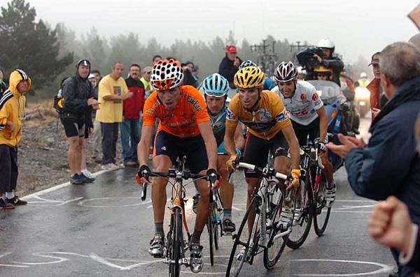 Samuel Sanchez (Euskaltel) controlling things behind Anton