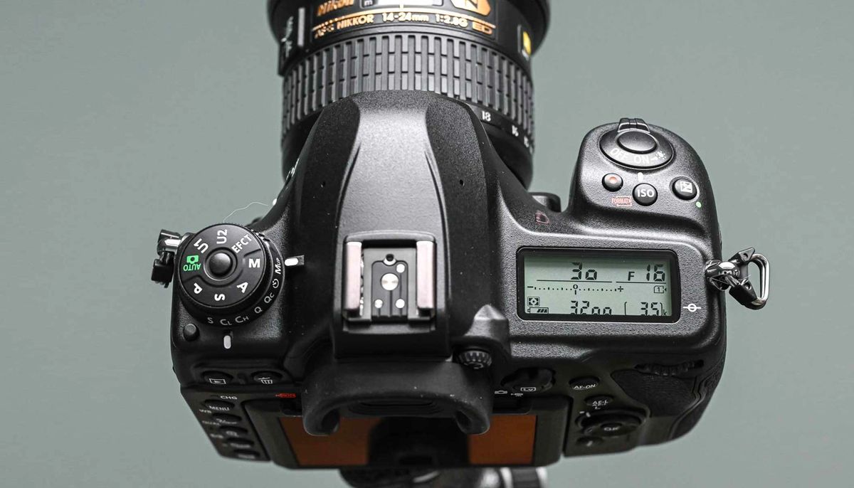 Nikon D780