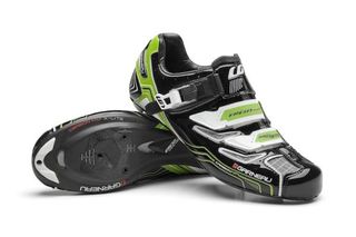 Louis Garneau will issue the Europcar team custom shoes for 2012