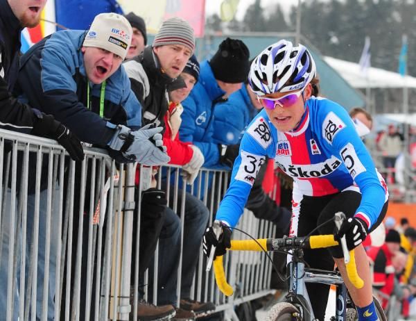 Katerina Nash (Czech Republic) spend the first couple laps overcoming her second row start