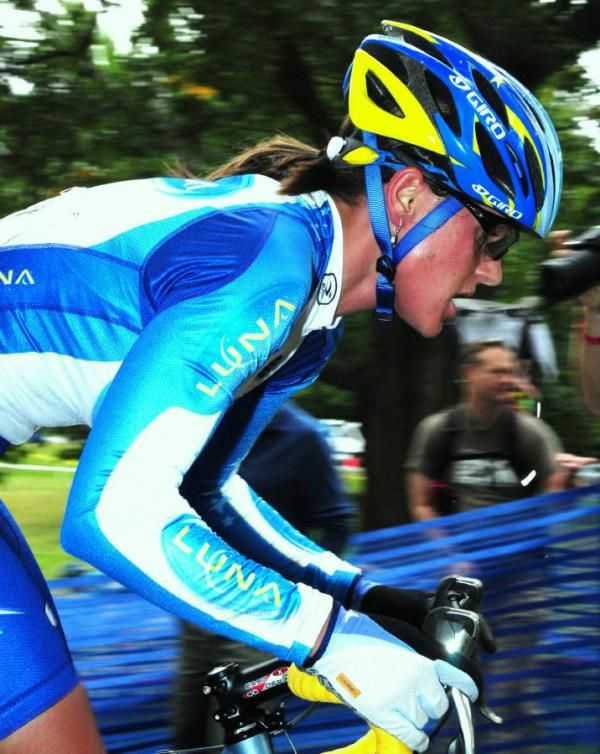 Katerina Nash (Luna Pro Team) is one of the most successful mountain bikers in North America.