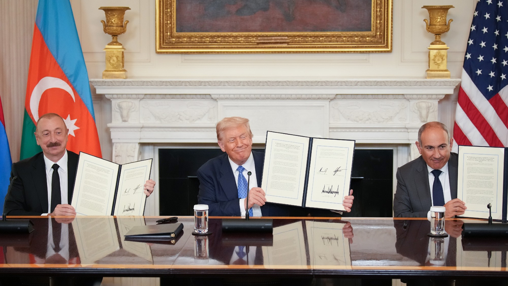 Donald Trump with Azerbaijani President Ilham Aliyev (left), and Armenian Prime Minister Nikol Pashinyan (right) 