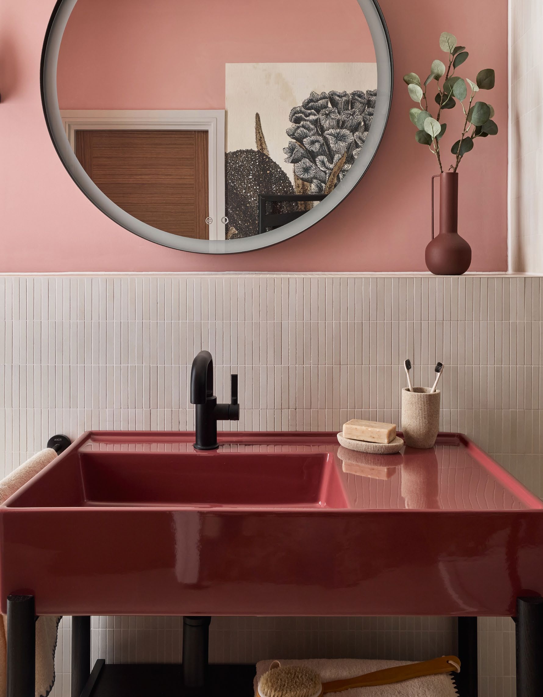 LES12.bathroomtrend1.c_p_hart_garden_court_coral_ensuite_shower_room_5