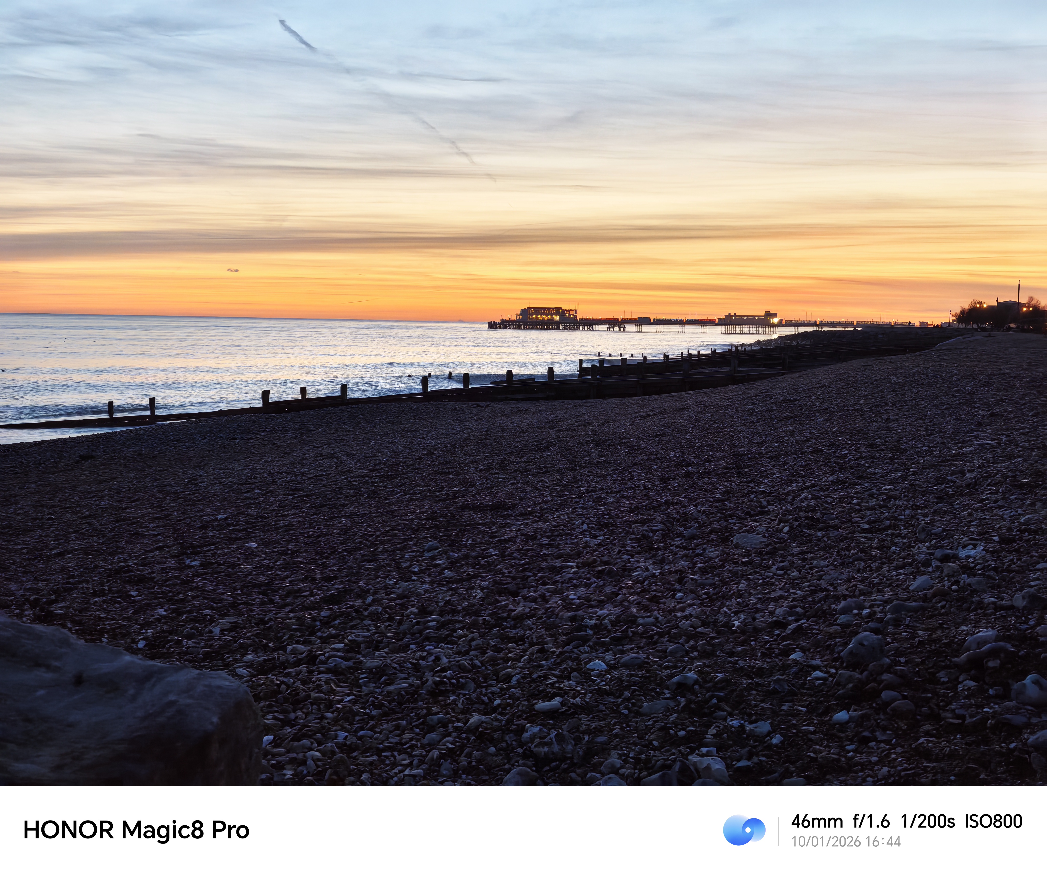 Honor Magic 8 Pro camera sample beach sunset 2x zoom