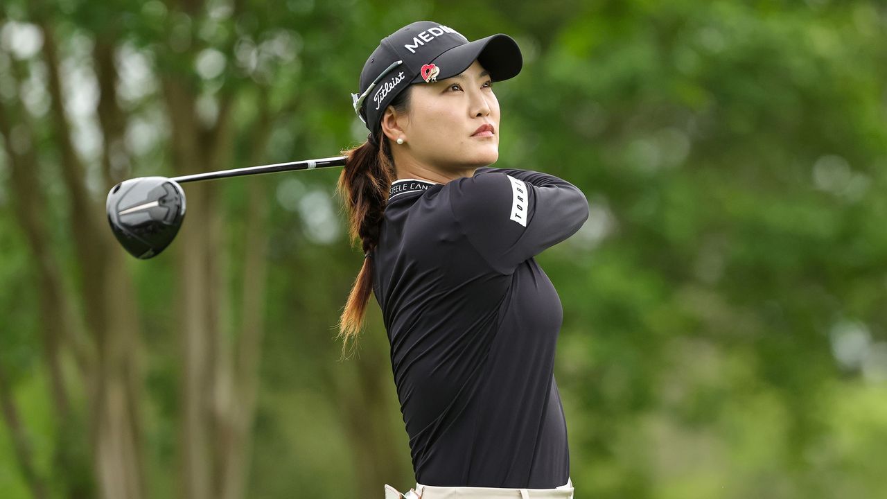 So Yeon Ryu hits a drive