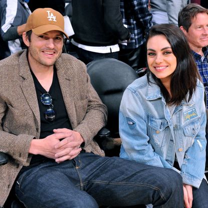 People, Event, Crowd, Jeans, Fun, Outerwear, Smile, Tourism, Recreation, Audience,
