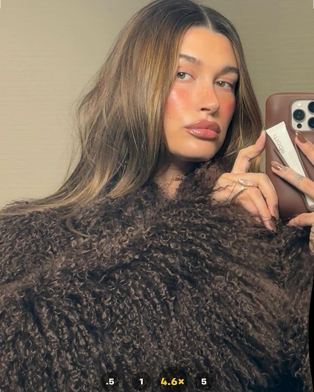 Dark Chrome Nails Are Trending—7 Chic Designs We've Saved | Who What Wear