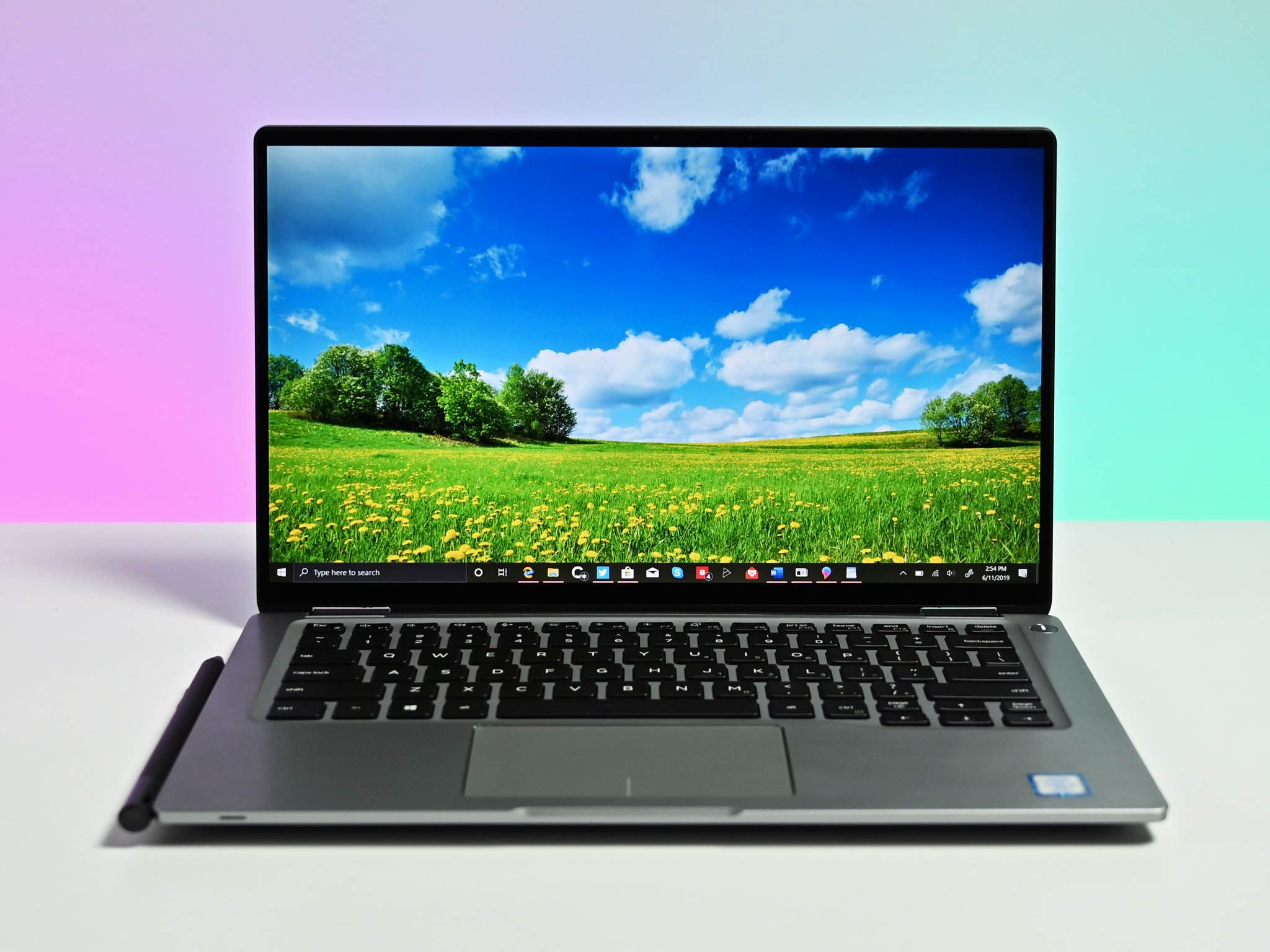 Windowsノート本体 Dell Latitude 7400 Dell Latitude 7400 2-in-1 review: 15 hours of battery keep this