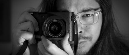 Photographer James Artaius holding a Leica Q3 Monochrom