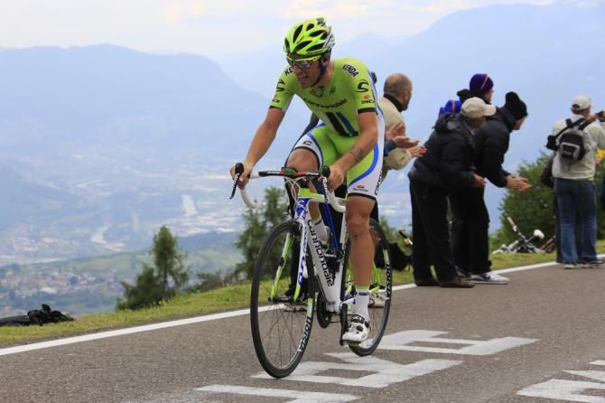 Damiano Caruso (Cannondale) briefly led the stage