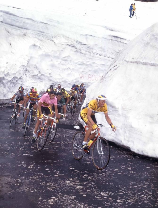 Franco Chioccoli climbs through the snow