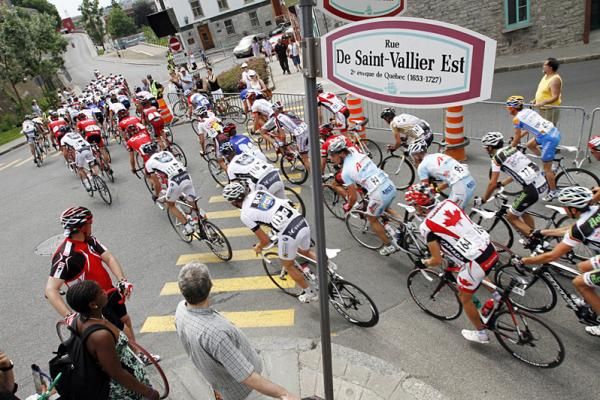 The start was given following a neutralised first lap, as the pack was riding on a redesigned course.