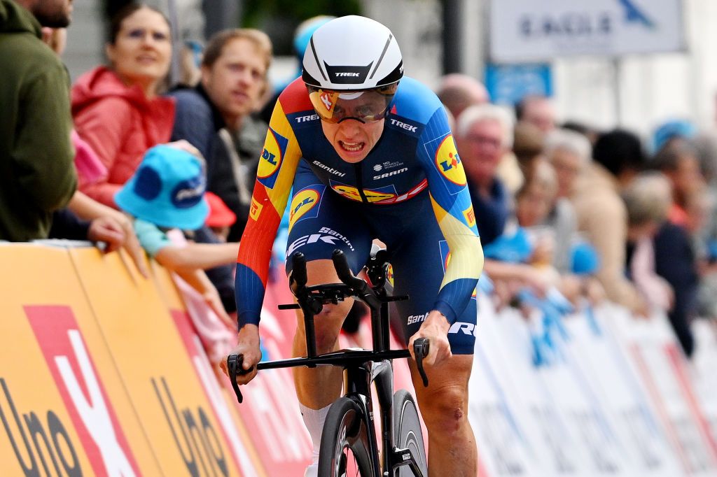 HERNING DENMARK AUGUST 26 Lauretta Hanson of Australia and Team Lidl Trek sprints during the 9th Tour of Scandinavia 2023 Battle Of The North Stage 4 a 165km individual time trial stage from Herning to Herning UCIWWT on August 26 2023 in Herning Denmark Photo by Luc ClaessenGetty Images