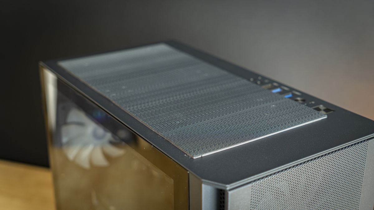 Montech Air 100