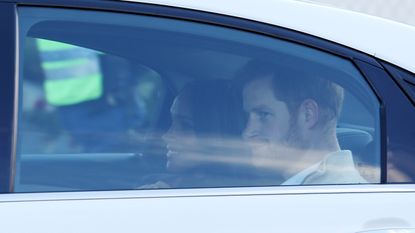 Prince Harry and Meghan Markle Arrive in Australia Amid Pregnancy ...