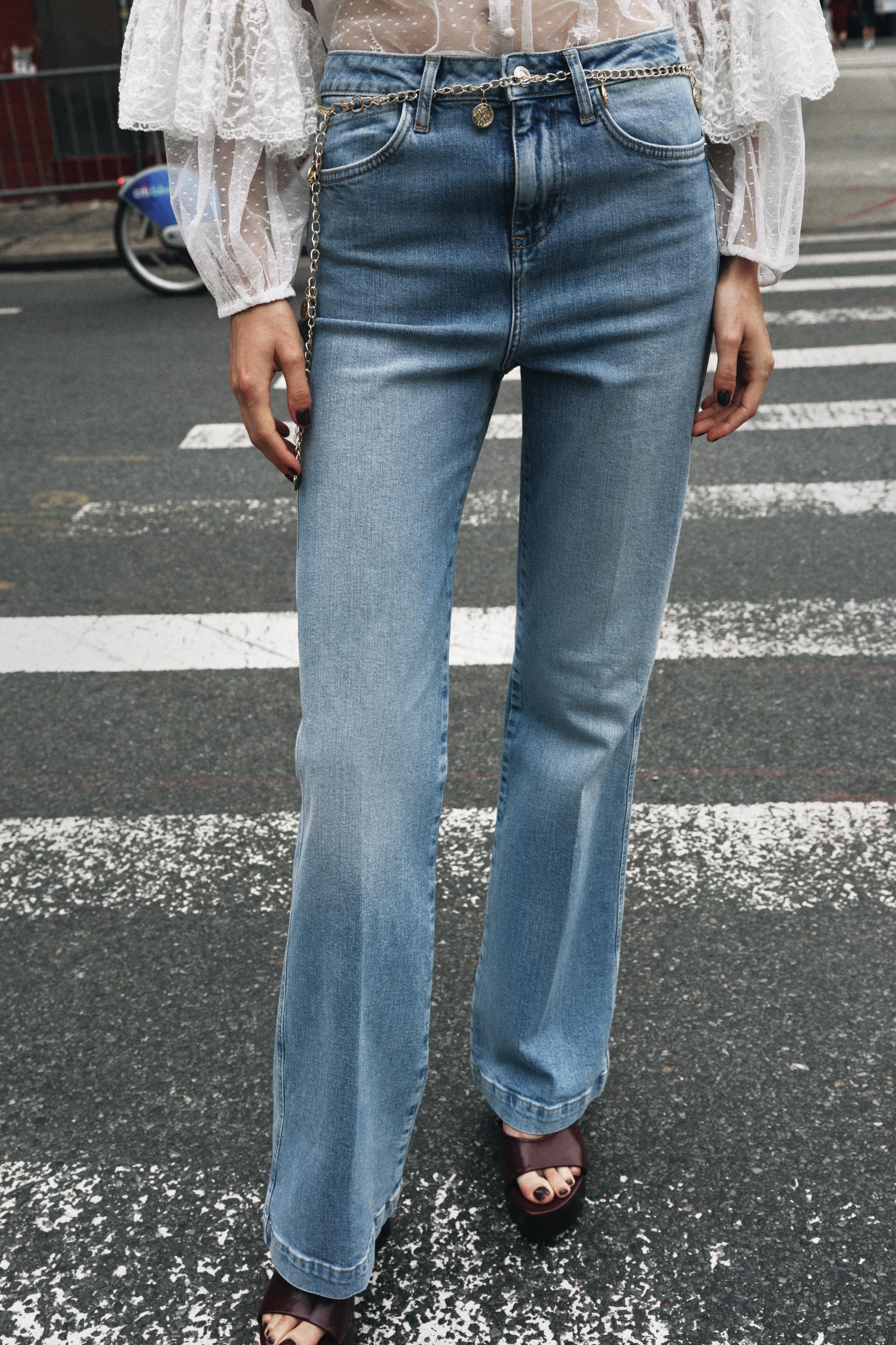 Z1975 High-Waist Bootcut Jeans With Chain Belt