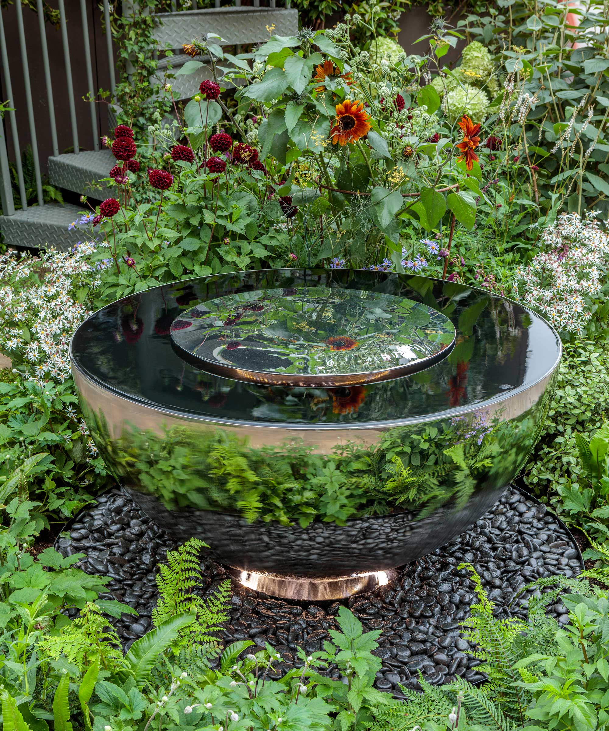 david harber chalice water feature at chelsea 2021