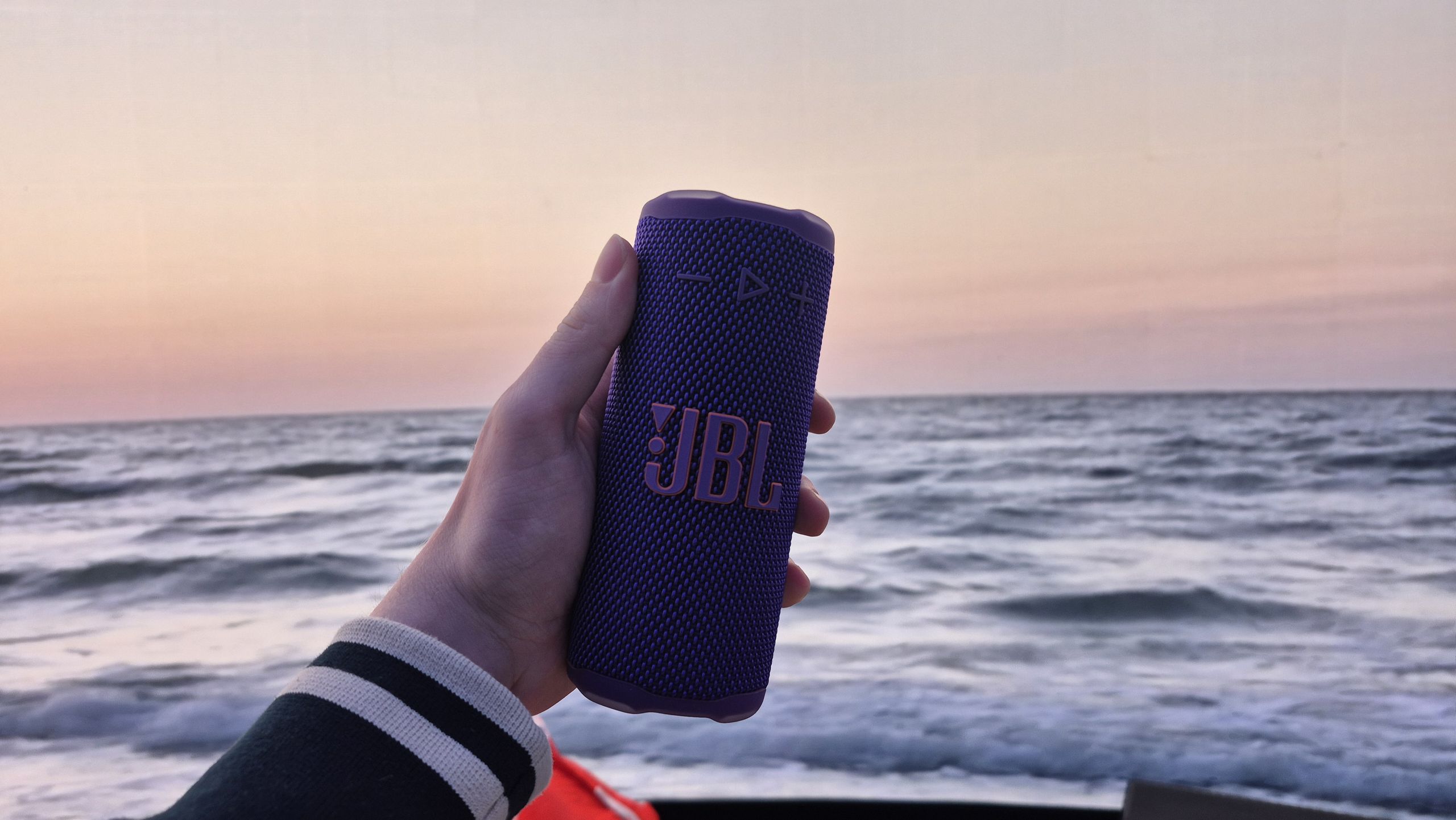 Saya telah menguji banyak sekali speaker Bluetooth, dan fitur JBL yang kurang dikenal ini adalah alasan utama saya sangat merekomendasikan produknya