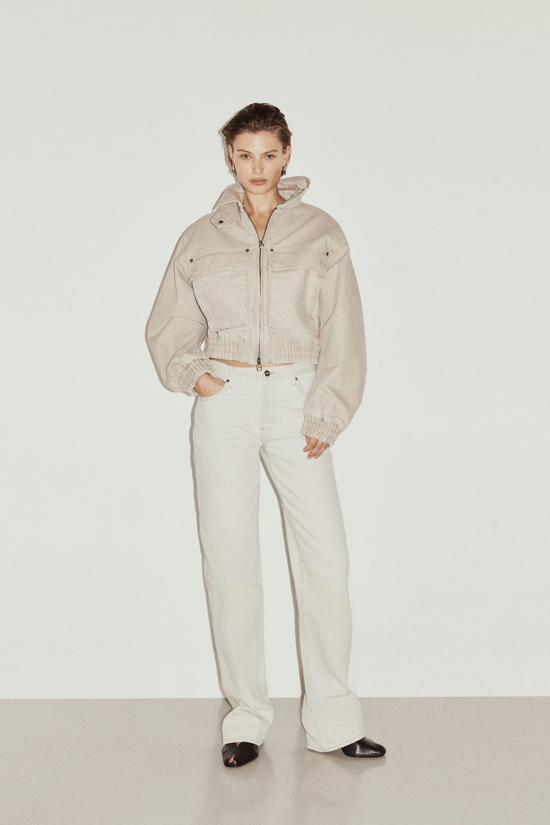 Straight-Leg Jeans - Light Beige