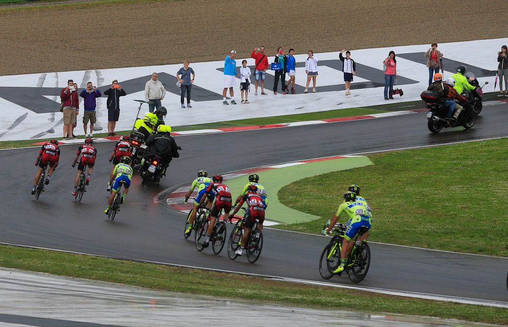 The peloton on the F1 track in Imola