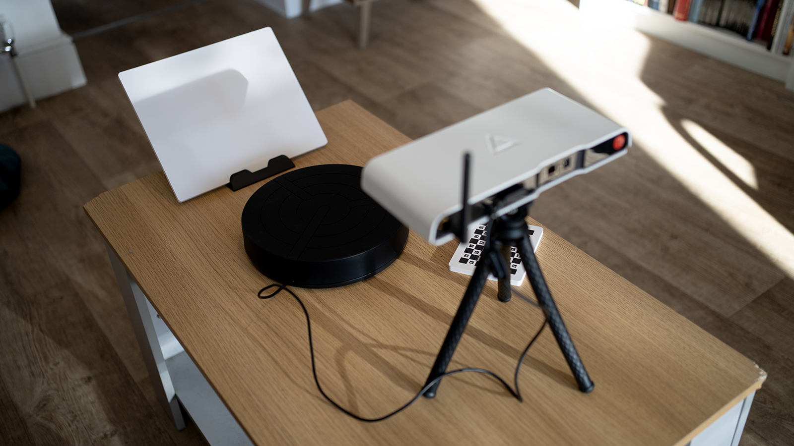 A matter and form Three 3D scanner