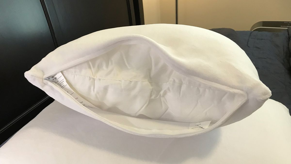 GhostPillow Faux Down Pillow review Soft. Springy. Cool. Luxurious