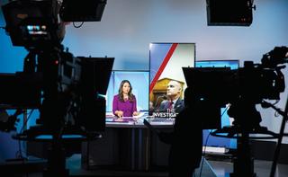 Broadcasting from the Cronkite School, the PBS NewsHour West team includes award-winning journalist Stephanie Sy, a correspondent who serves as the West Coast anchor.