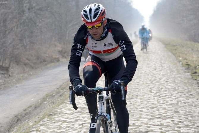 Stijn Devolder (RadioShack Leopard) on the Arenberg cobbles