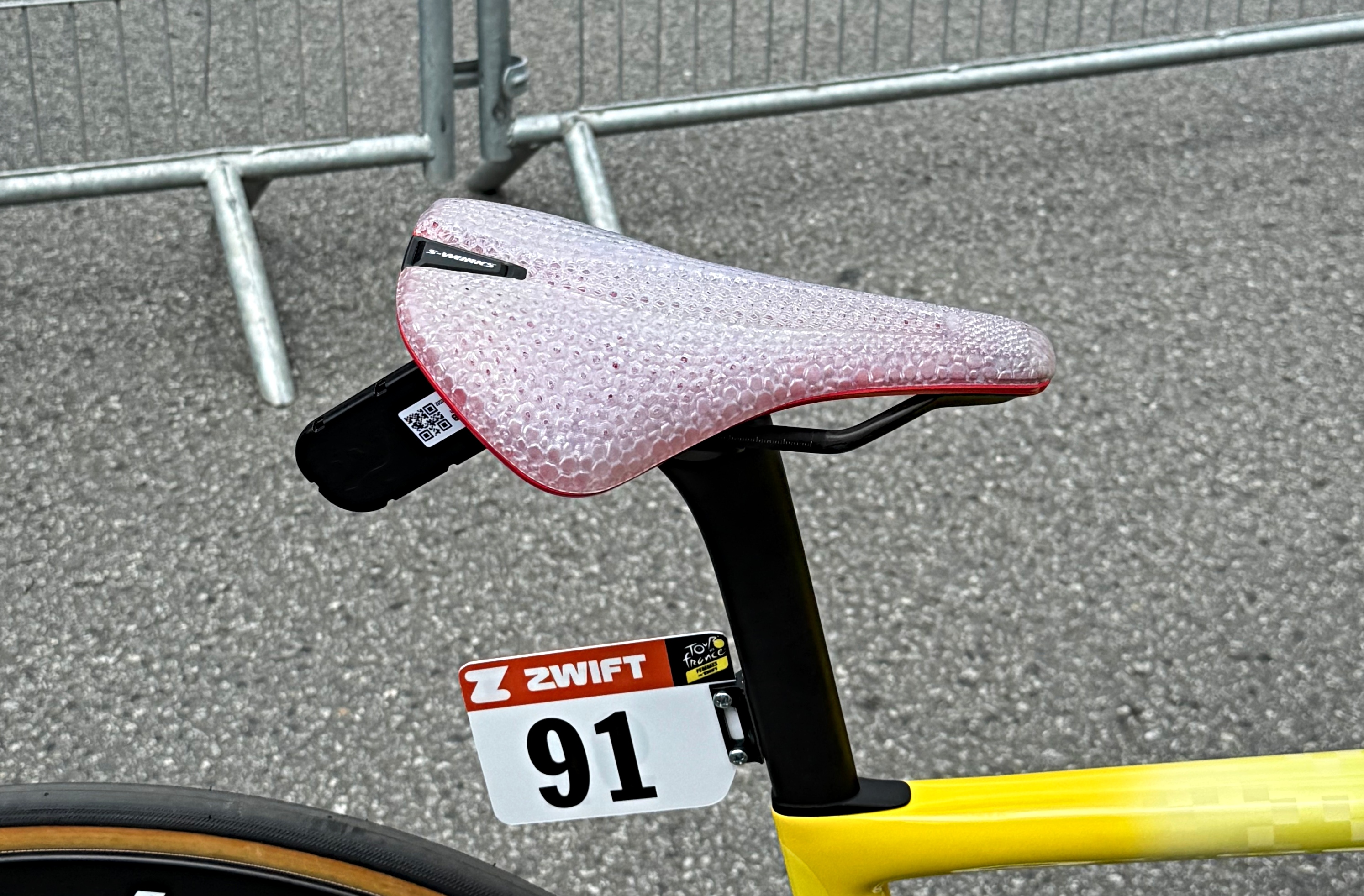 Kim Le Court&#039;s saddle at the Tour de France Femmes