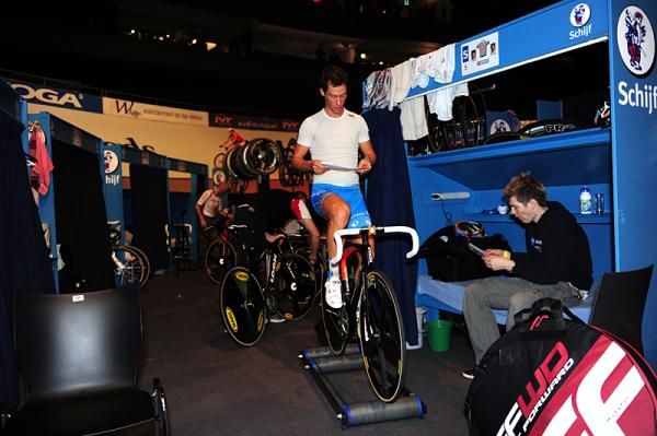 The Kreder brothers get ready for the fourth day in Rotterdam