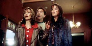 Courtney Cox, Neve Campbell in Scream