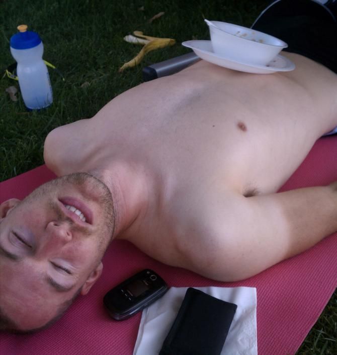 Macky Franklin recovering between the Fontana XC and Super D