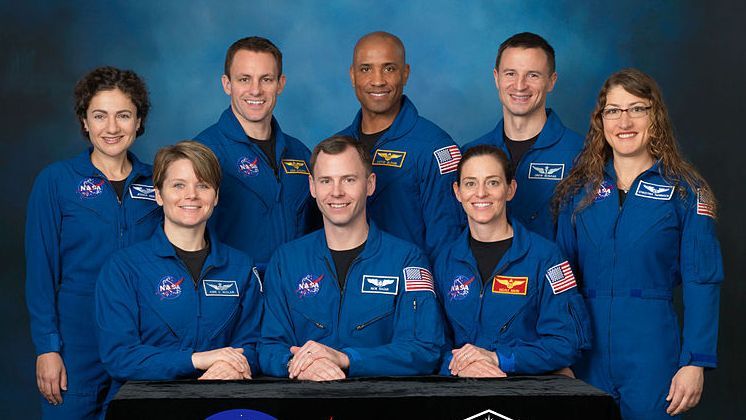 Male and female NASA astronauts