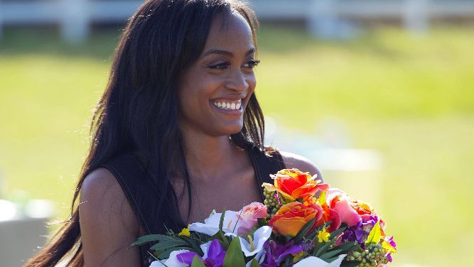 Bouquet, Flower Arranging, Floral design, Flower, Floristry, Yellow, Plant, Cut flowers, Long hair, Smile, 