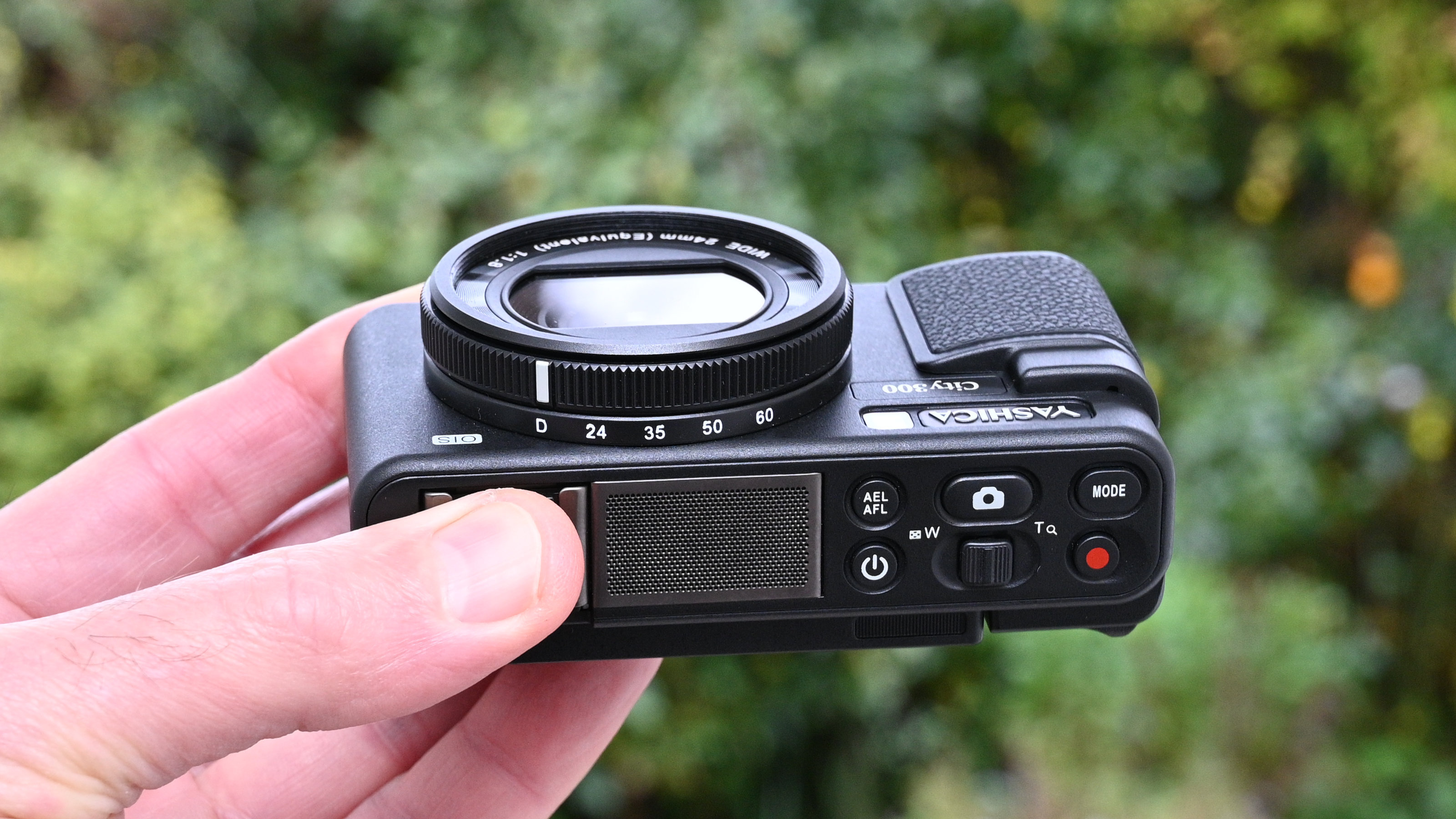 Yashica City 300 product shot