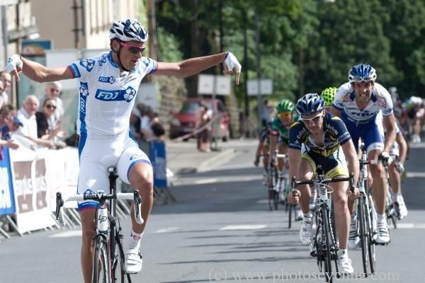 Anthony Roux (FDJ) won the stage 1 sprint