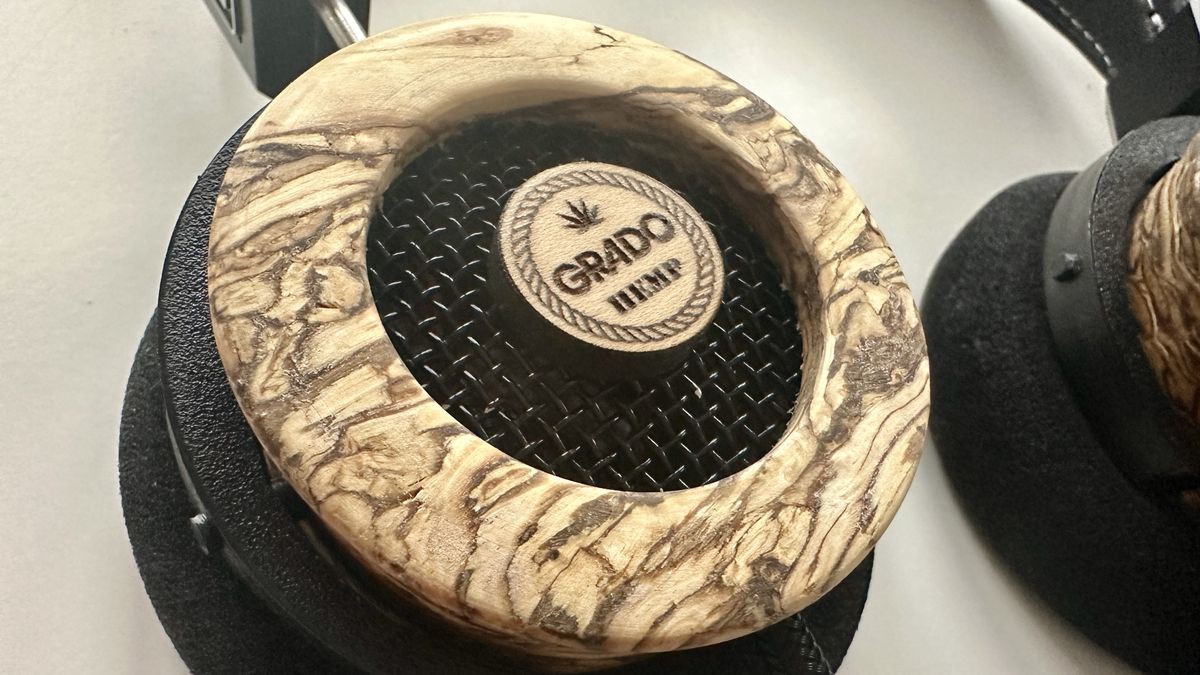 Read more about the article بررسی هدفون Hemp Series Grado Reference: Sonically on point