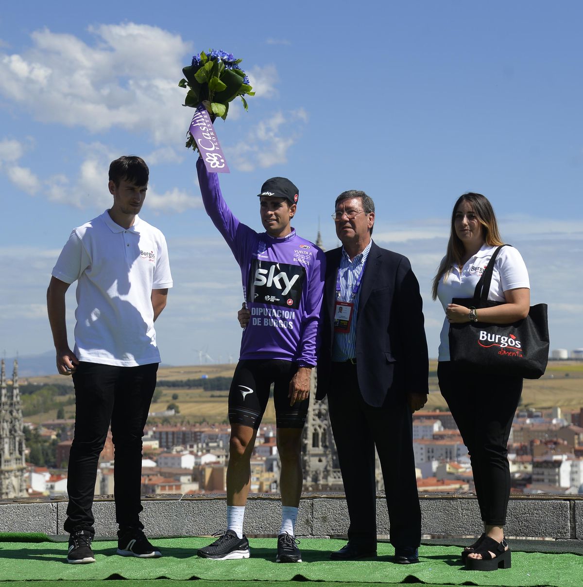 Mikel Landa (Sky) in the leader's jersey