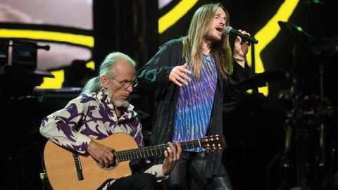 Steve Howe and Jon Davison from Yes mid song at Yestival in LA