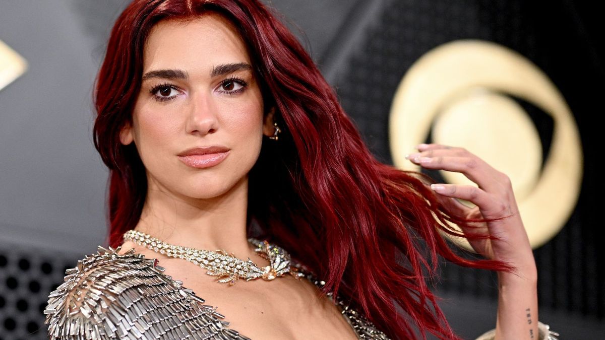 Dua Lipa's kitchen features a surprising gold accent wall. The trending ...