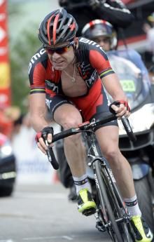 Cadel Evans (BMC) fights to the finish at Ax 3 Domaines