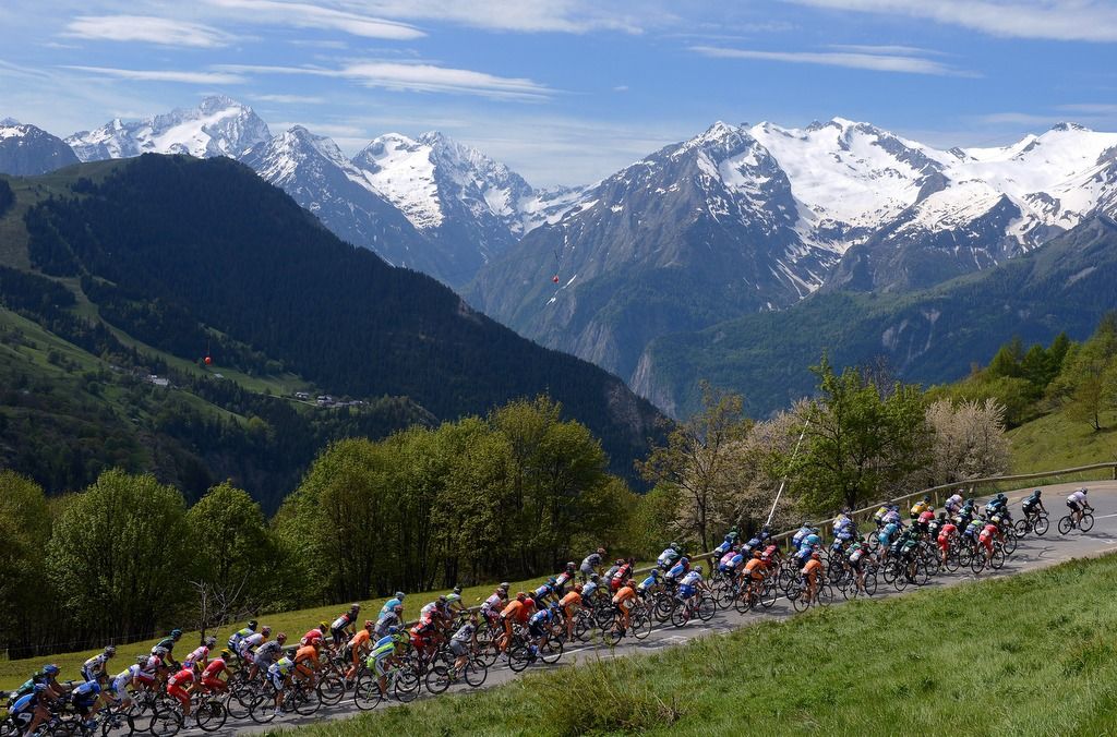 Alpe d'Huez featured early on stage 7 of the 2013 Criterium du Dauphine but lacked the crowds associated with the Tour