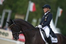 Ingrid Klimke riding Tabasco TSF at Luhmuhlen 2013