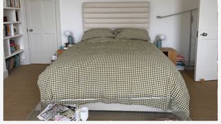 Piglet In Bed Gingham Bedding