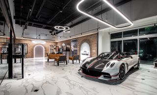 Pagani Huayra, Pagani Automobili showroom, Miami
