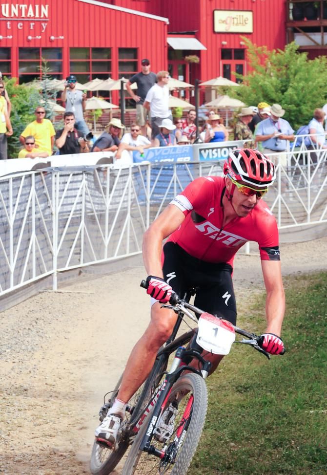 Todd Wells (Specialized) with a half lap to go before claiming the national championship title.
